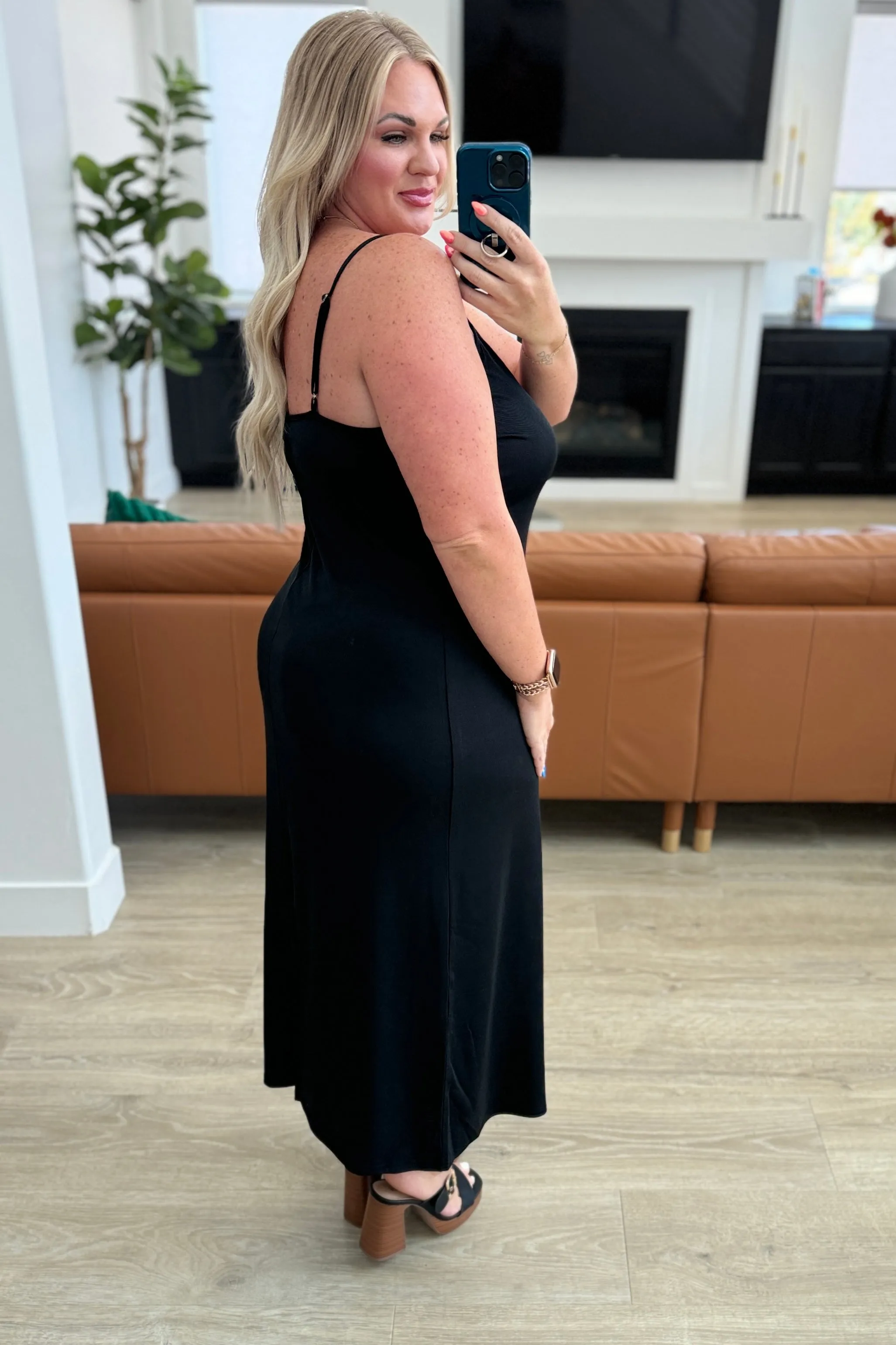 Bridgette Ribbed Bodycon Dress in Black