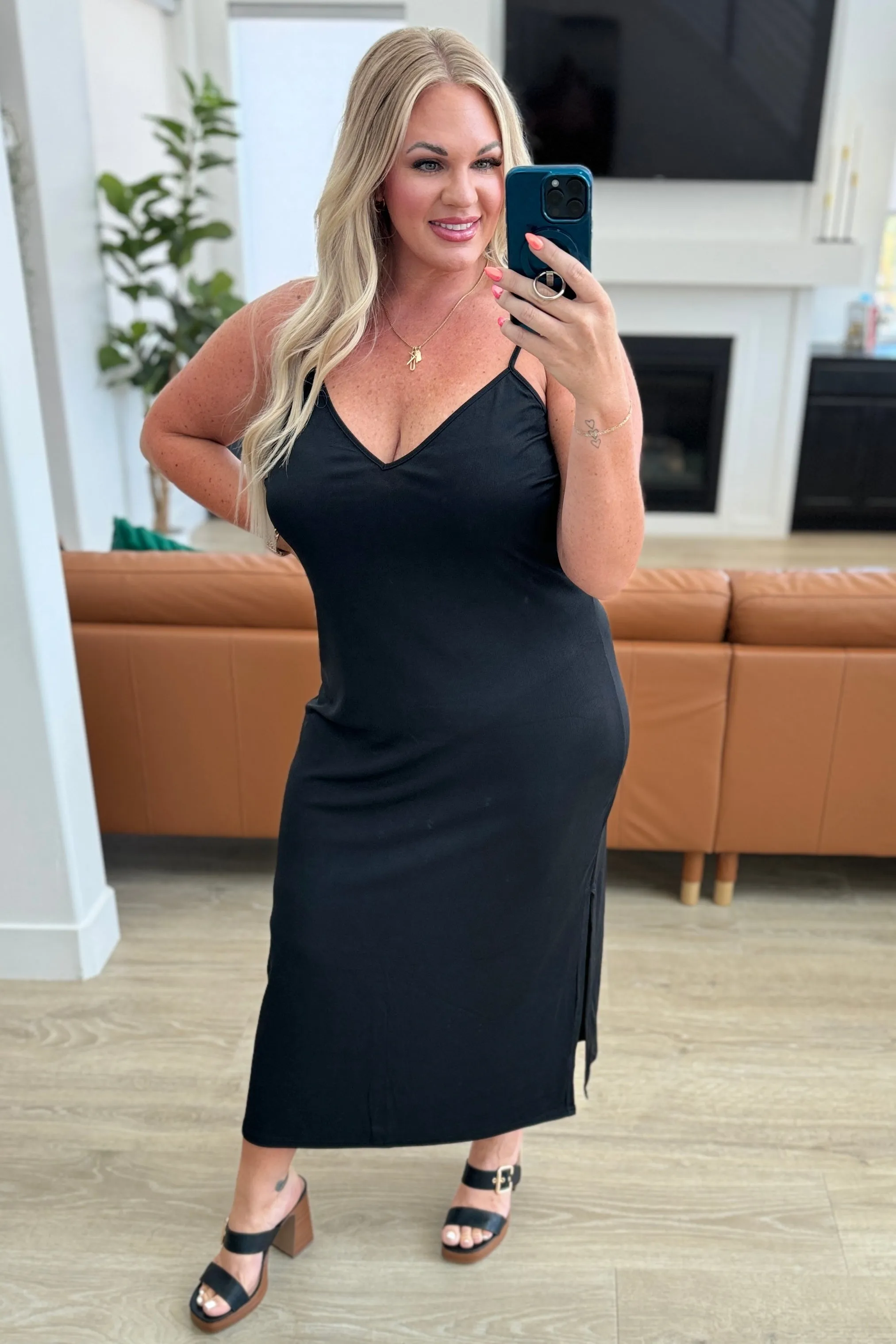 Bridgette Ribbed Bodycon Dress in Black