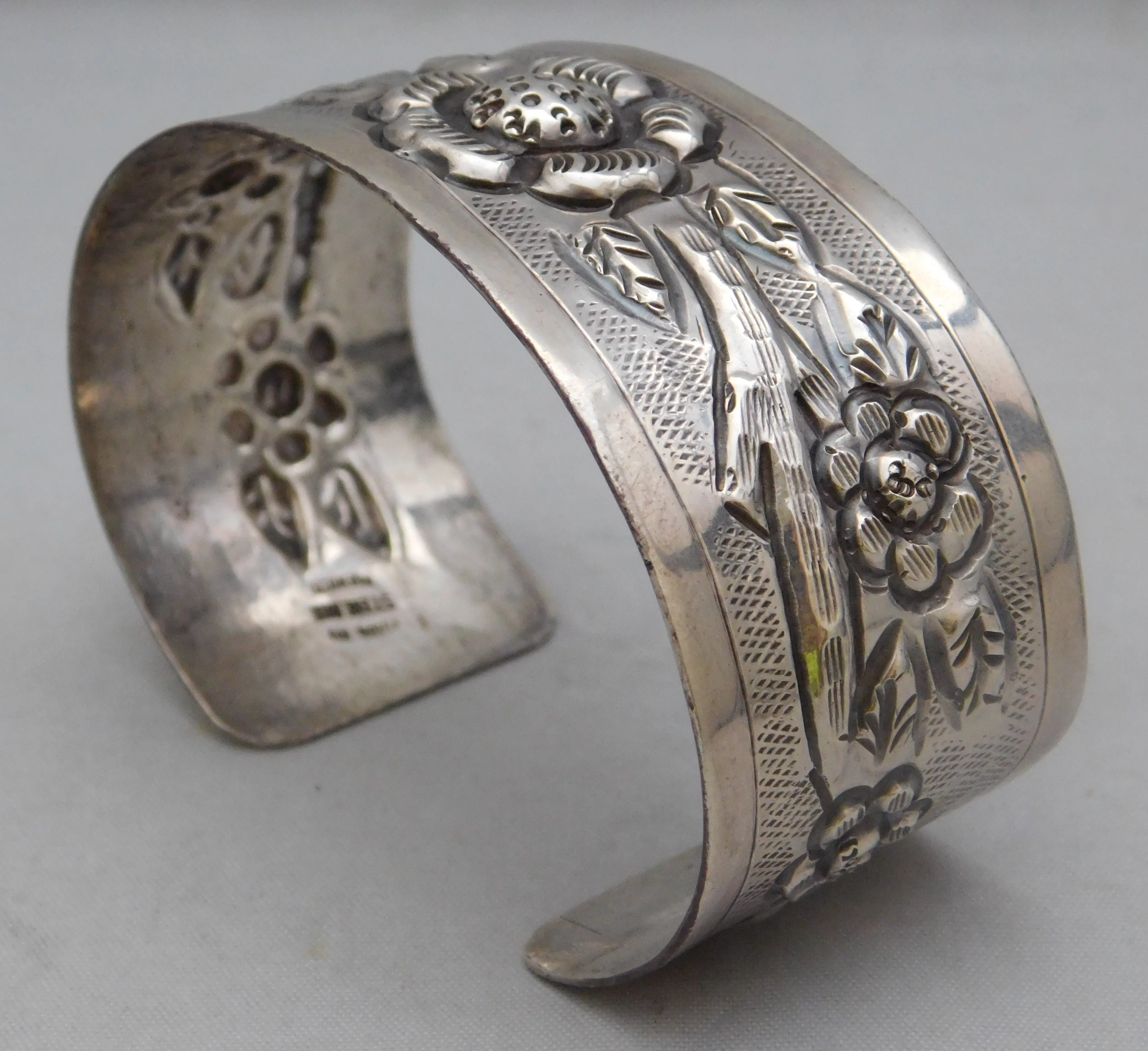 Large Stunning Sterling Silver Mexico Flower Repousse Cuff Bracelet...7.5" Wrist