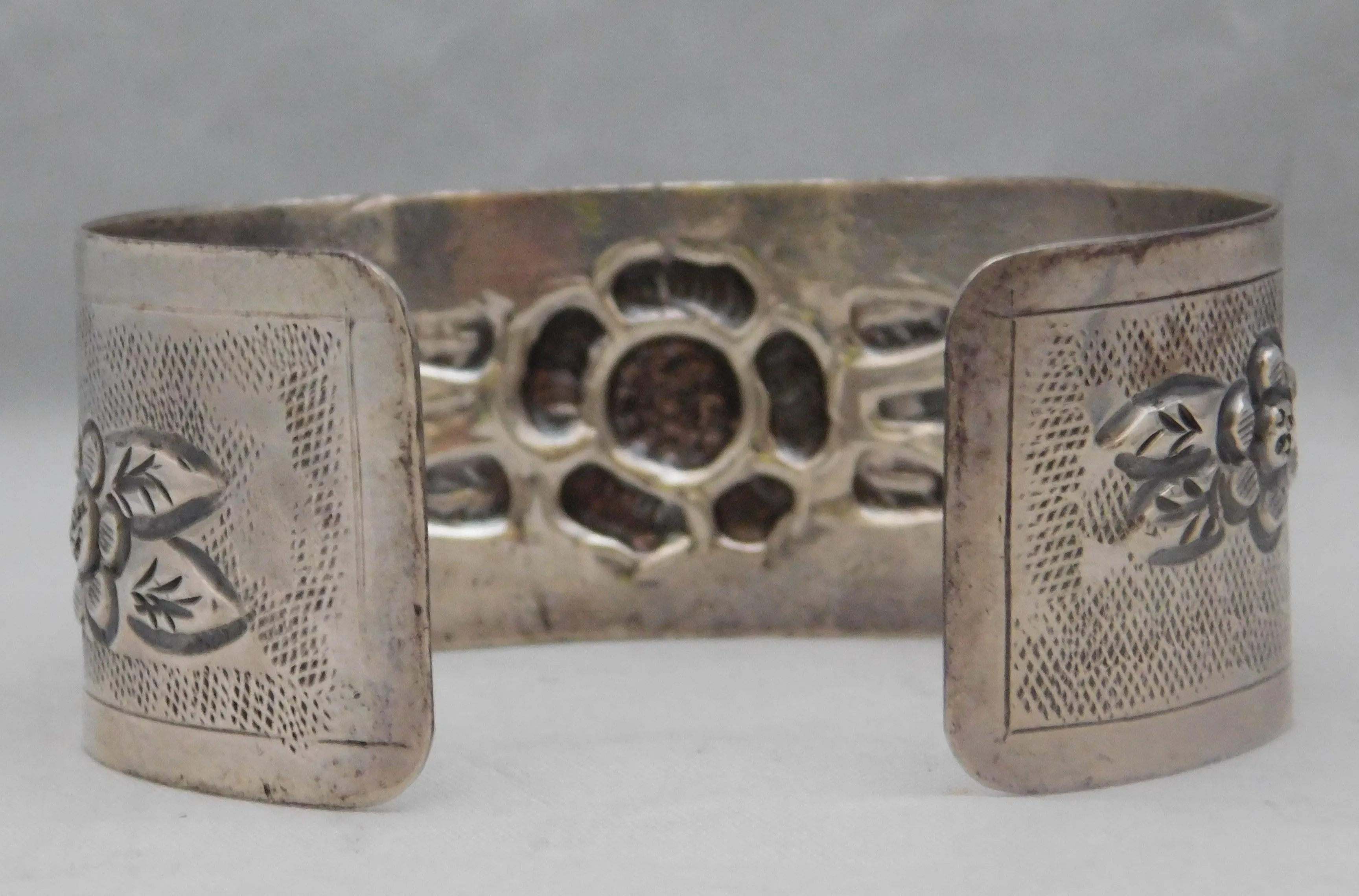 Large Stunning Sterling Silver Mexico Flower Repousse Cuff Bracelet...7.5" Wrist