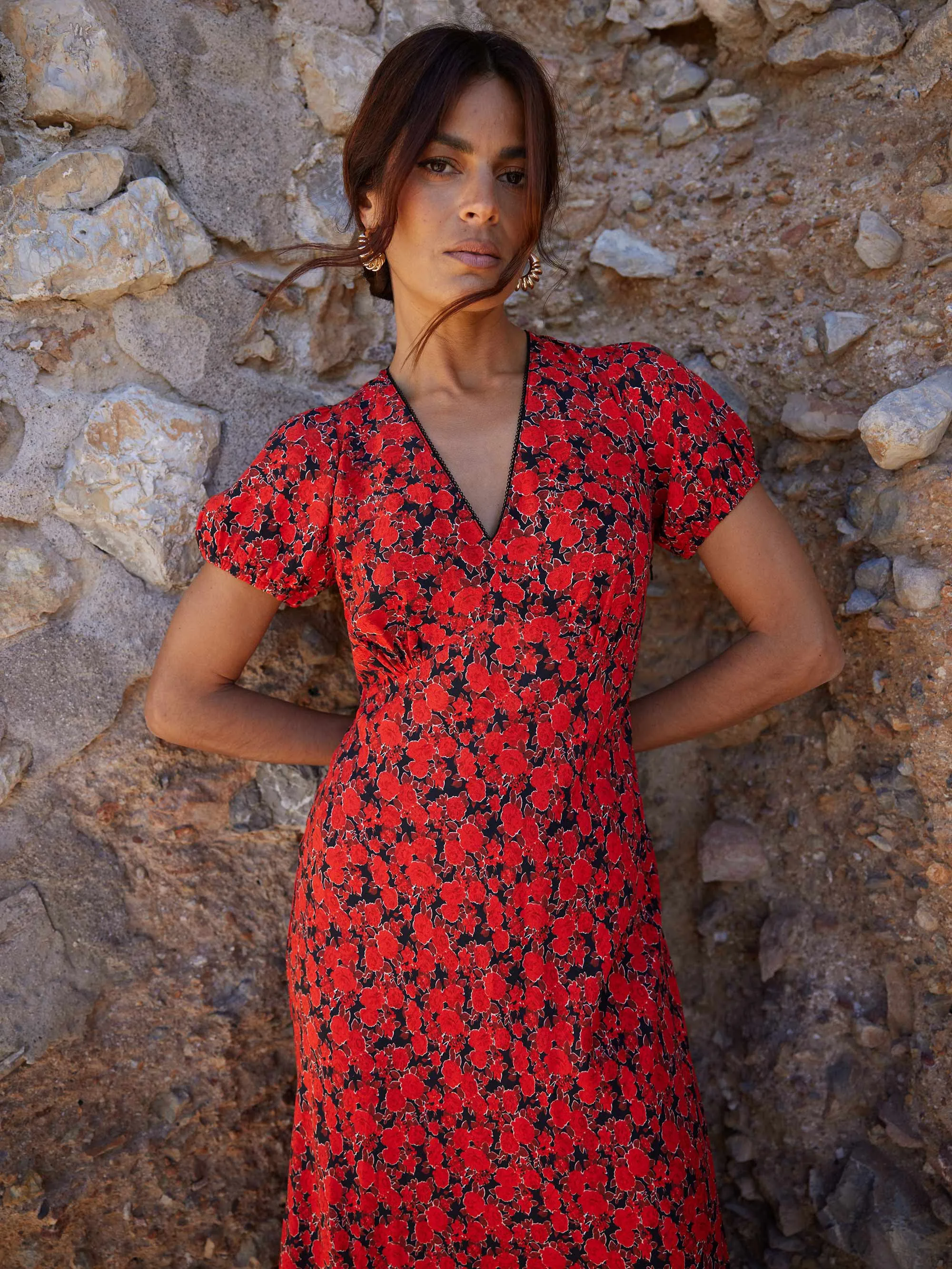 Red Blurred Floral Print Puff Sleeve Midi Dress